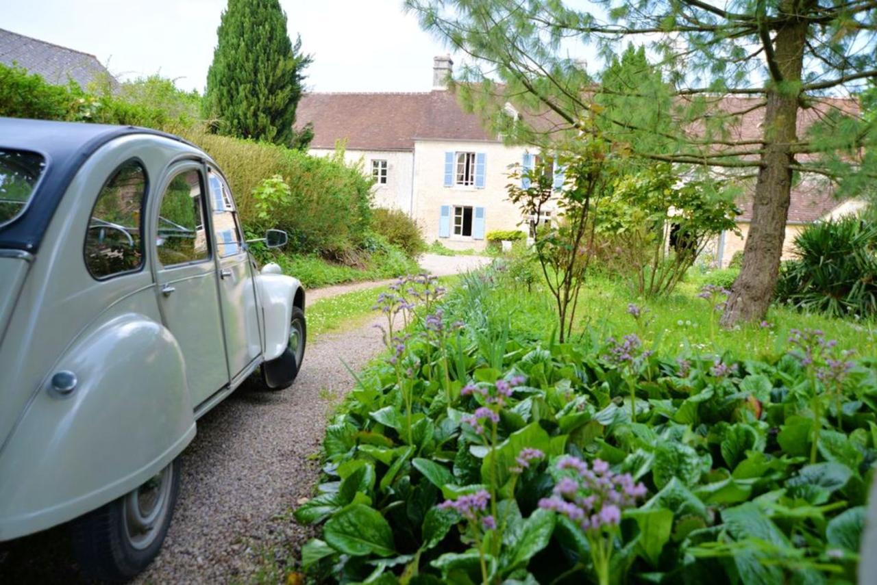 Maison Charmante A Ri Avec Jardin Et Terrasse Exterior foto